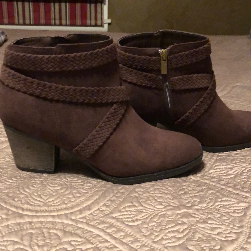 New womens short Chocolate brown boots